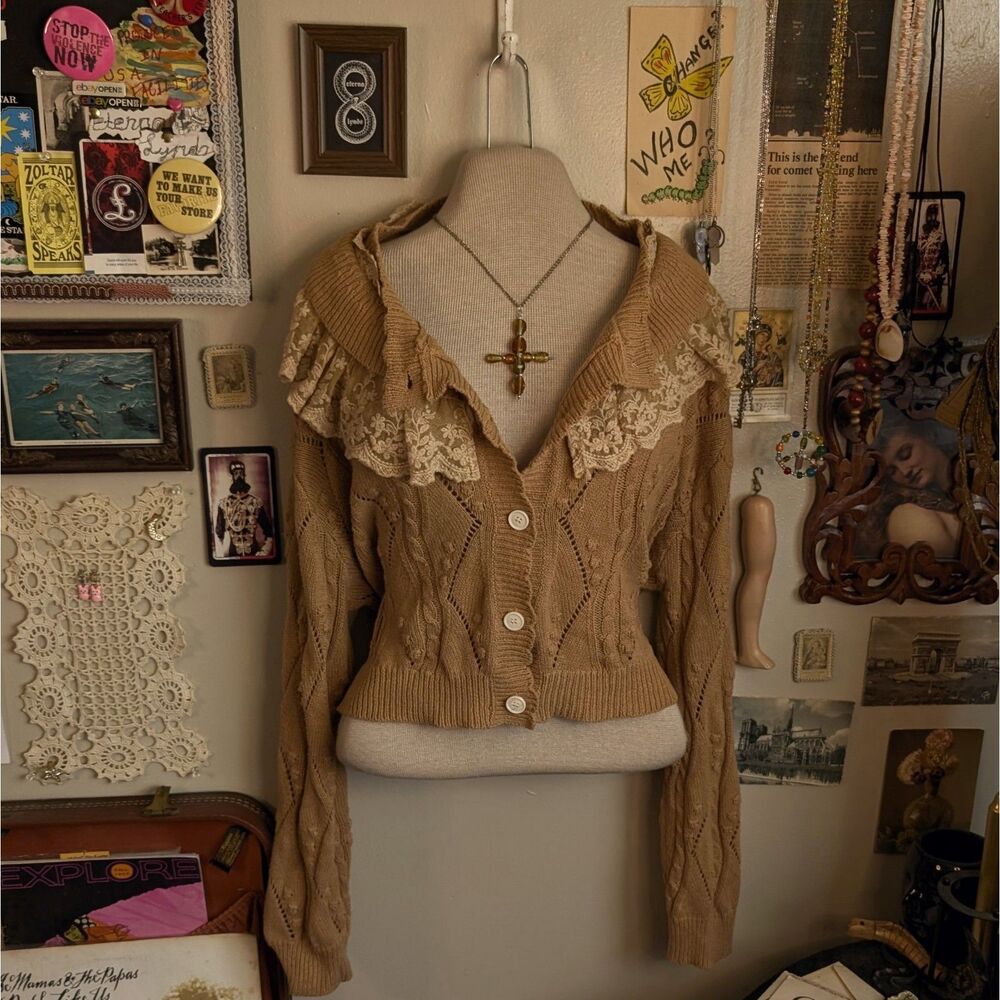 Ruffled Lace Cable Knit Cropped Cardigan Sweater Women's M/L Light Brown